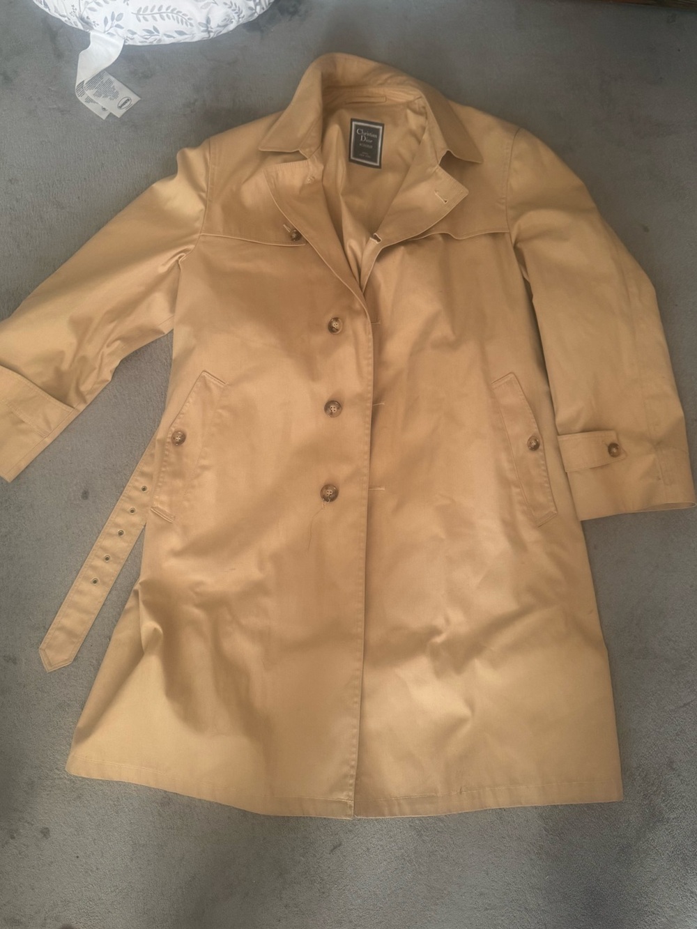 Christian Dior Tan Single-Breasted Trench Coat with belt
